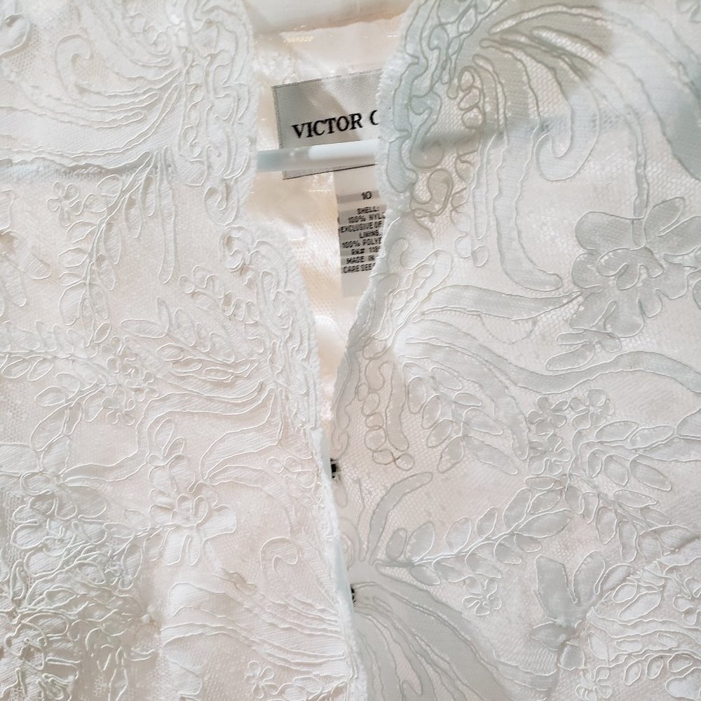 Victor Costa Lace Blouse/Jacket Size 10 with Belt